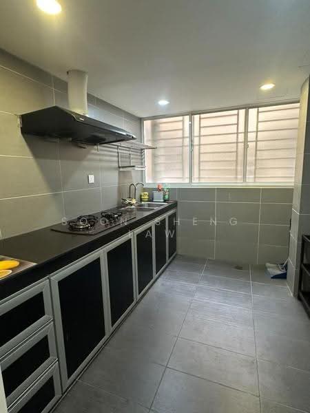 Pangsapuri untuk Dijual di Mandarina Court - Soon Sheng Law - Kitchen - PropertyGuru.com.my