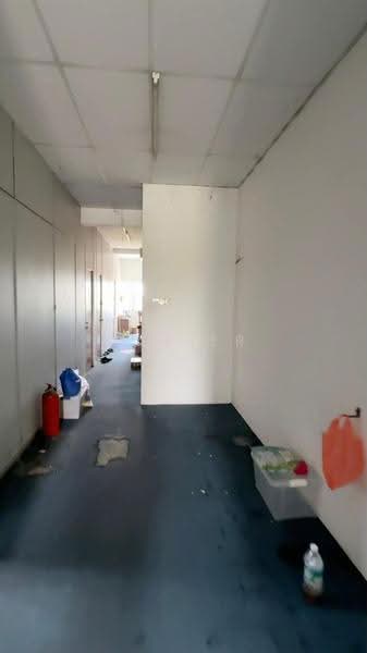 Shop for Rent in Nilai (Negeri Sembilan) - Xavier Lim - Corridor - PropertyGuru.com.my