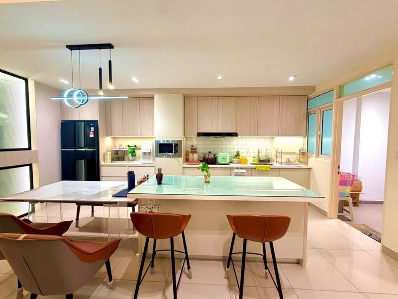 Kediaman Servis untuk Dijual di East Parc @ Manjalara - BC TAN - Kitchen - PropertyGuru.com.my