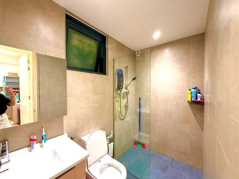 Kediaman Servis untuk Dijual di East Parc @ Manjalara - BC TAN - Bathroom - PropertyGuru.com.my