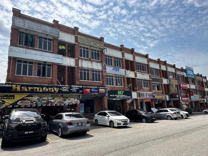 Shop for Sale in Shah Alam (Selangor) - Soon Jie Chua - Exterior - PropertyGuru.com.my