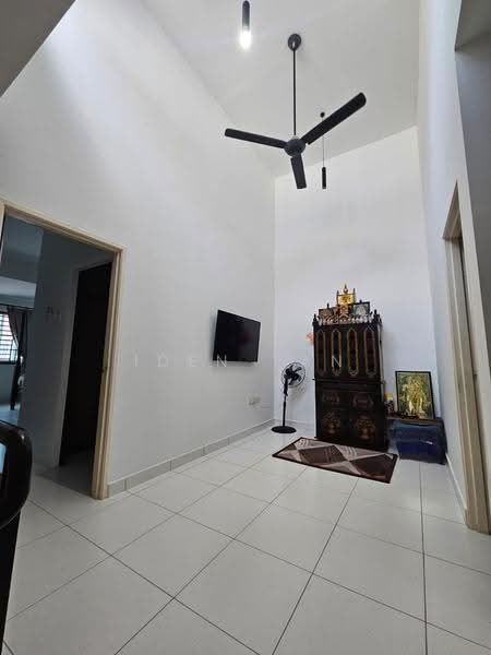 Rumah Teres 2-Tingkat untuk Dijual di Mutiara Rini (Skudai) - Iden Tan - Living Room - PropertyGuru.com.my