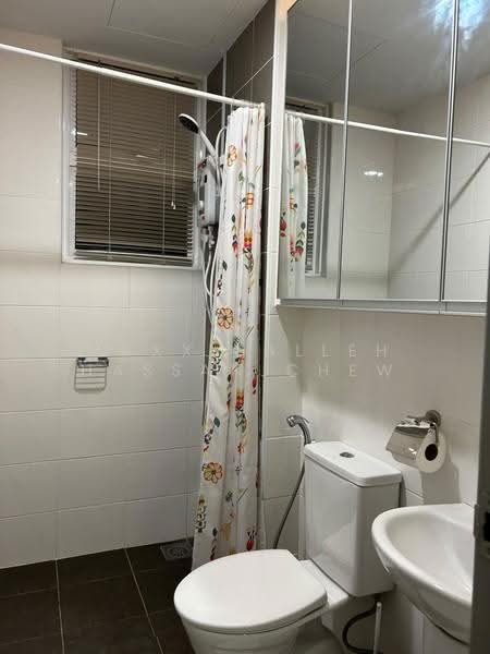 Condominium for Rent at Dwiputra Residences - Maxx Salleh Hassan Chew - Bathroom - PropertyGuru.com.my