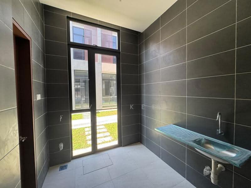 2-storey Terraced House for Sale in Puteri Harbour (Iskandar Puteri (Nusajaya)) - VIN Kee - PropertyGuru.com.my