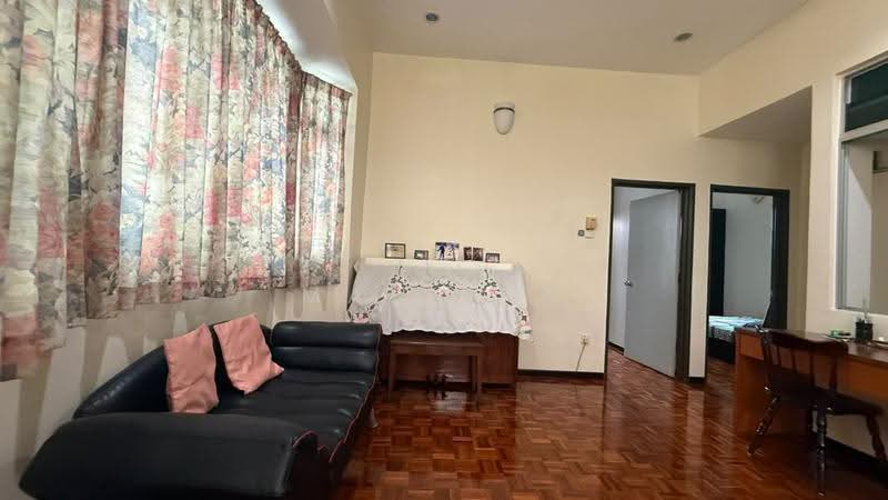 Rumah Teres 2-Tingkat untuk Dijual di Gelugor (Penang) - May Tan - Living Room - PropertyGuru.com.my