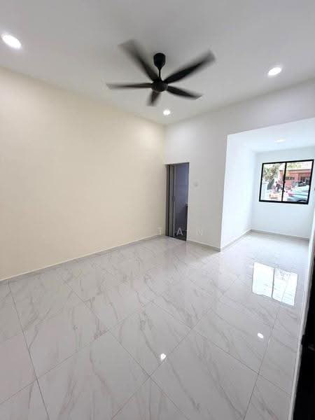 1-storey Terraced House for Sale in Bandar Baru Uda (Tampoi) - CS Tan - Interior - PropertyGuru.com.my