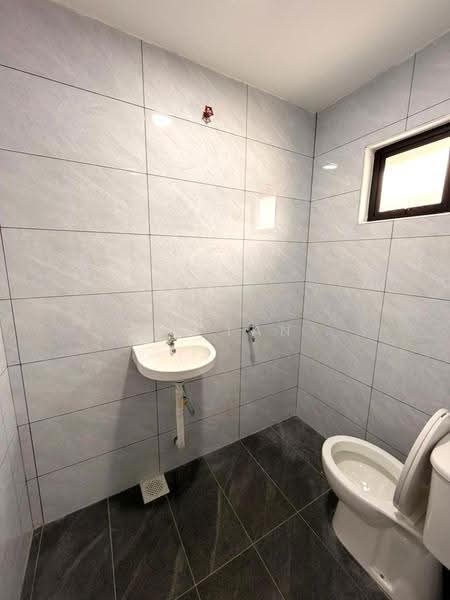 1-storey Terraced House for Sale in Bandar Baru Uda (Tampoi) - CS Tan - Bathroom - PropertyGuru.com.my