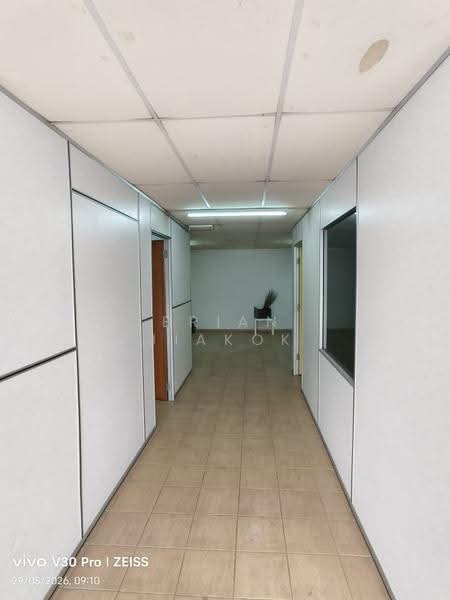 Terrace Factory for Sale in Taman Perindustrian Kip (Kepong) - Brian JiaKok - Corridor - PropertyGuru.com.my