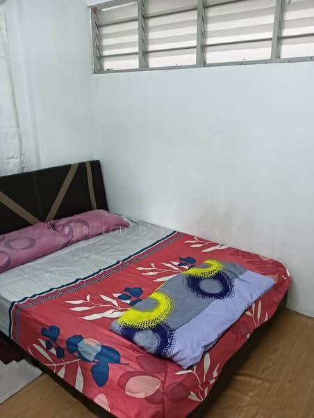 Pangsapuri untuk Dijual di Bayu Nyaman - Freddy Tan - Bedroom - PropertyGuru.com.my