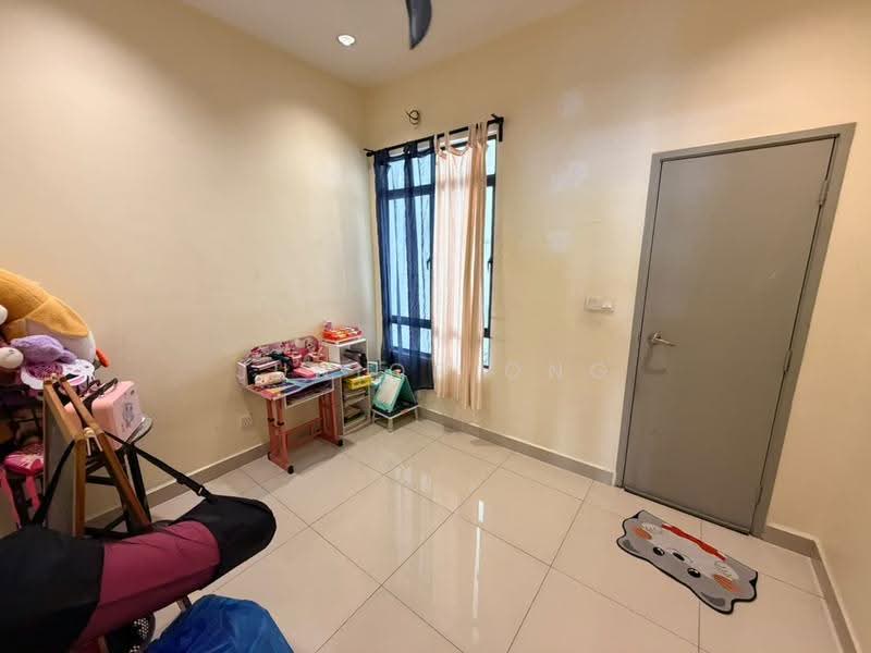 Rumah Teres 2-Tingkat untuk Dijual di Saujana Rawang (Rawang) - Junior Ong - Study - PropertyGuru.com.my