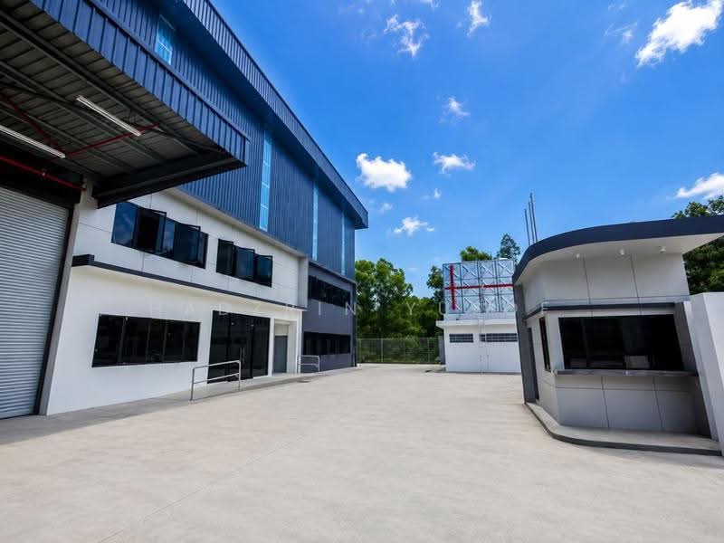 Commercial Bungalow for Rent in Taman Industri Alam Jaya (Puncak Alam) - HADZRIN YUSOF - Exterior - PropertyGuru.com.my