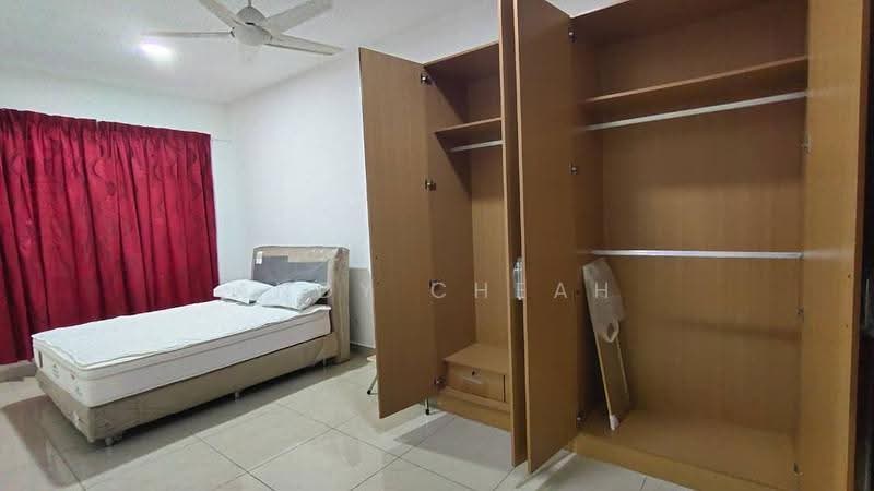 Kediaman Servis untuk Dijual di D'Secret Garden (Pangsapuri Kempas Indah) - Andy Cheah - Bedroom - PropertyGuru.com.my