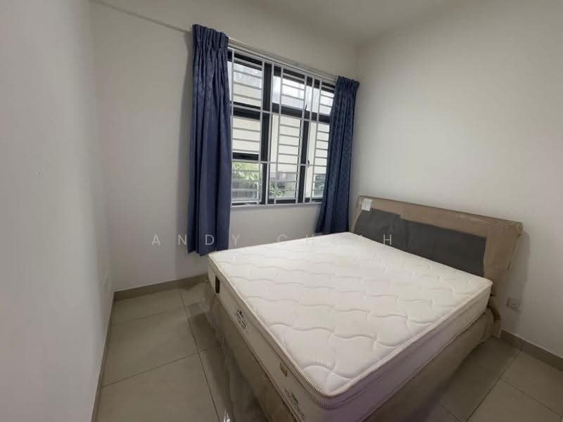 Kediaman Servis untuk Dijual di D'Secret Garden (Pangsapuri Kempas Indah) - Andy Cheah - Bedroom - PropertyGuru.com.my