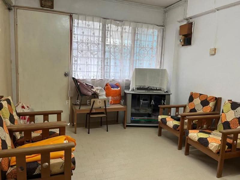Rumah Flat untuk Dijual di Bukit Gedong - Freddy Tan - Living Room - PropertyGuru.com.my