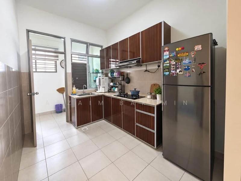 Rumah Teres 2.5-Tingkat untuk Dijual di Taman Pulai Mutiara (Iskandar Puteri (Nusajaya)) - Arzaim Barimin - Kitchen - PropertyGuru.com.my