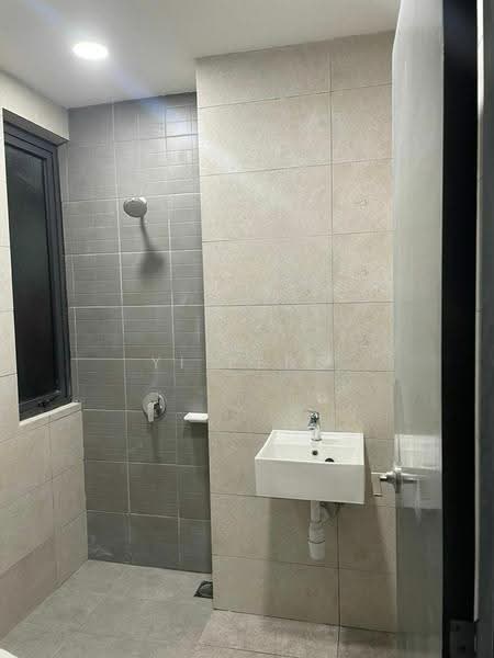 Service Residence for Sale at Aera Residence - Yi Peng - Bathroom - PropertyGuru.com.my