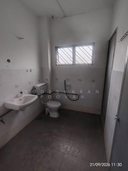 Rumah Teres 2-Tingkat untuk Dijual di Bandar Bukit Tinggi 2 (Klang) - Yogesvaran Poovan - Bathroom - PropertyGuru.com.my