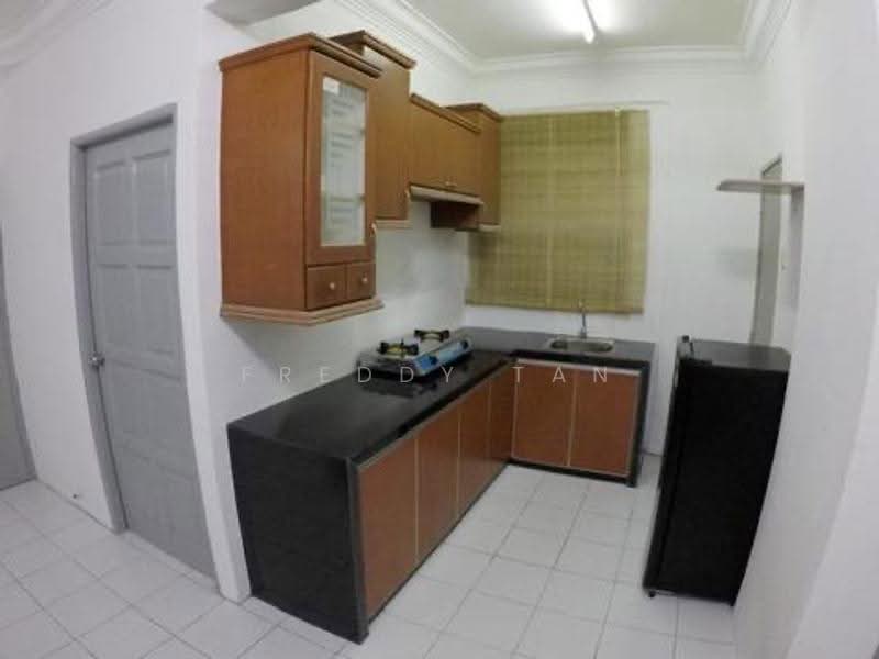Pangsapuri untuk Dijual di Desa Bayan Apartment - Freddy Tan - Kitchen - PropertyGuru.com.my