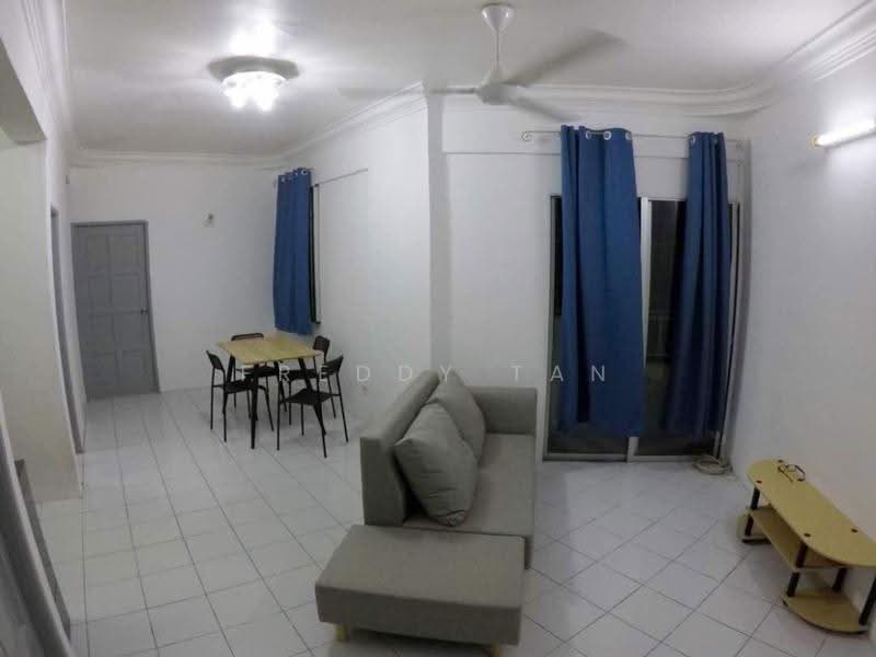 Pangsapuri untuk Dijual di Desa Bayan Apartment - Freddy Tan - Living Room - PropertyGuru.com.my