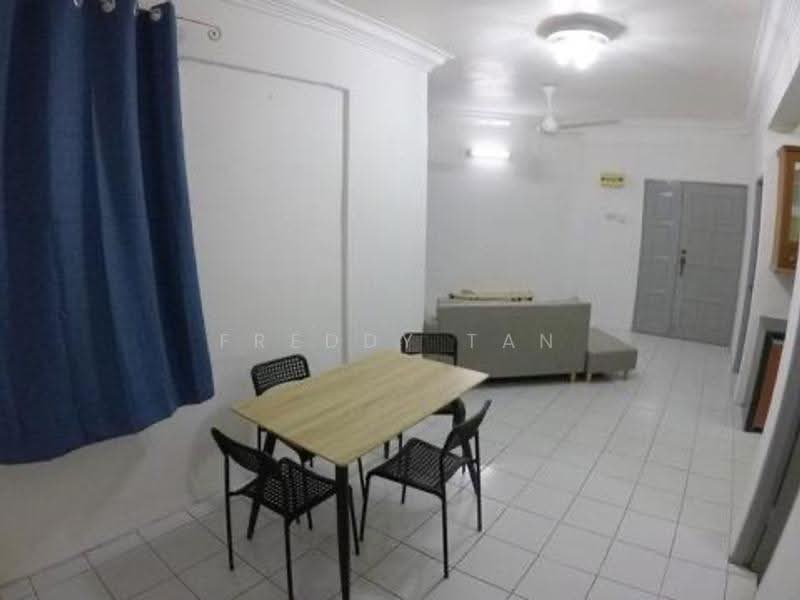 Pangsapuri untuk Dijual di Desa Bayan Apartment - Freddy Tan - Living Room - PropertyGuru.com.my