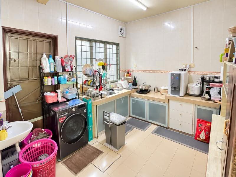 2-storey Terraced House for Sale in Taman Bidara (Selayang) - Sean Yong - Kitchen - PropertyGuru.com.my