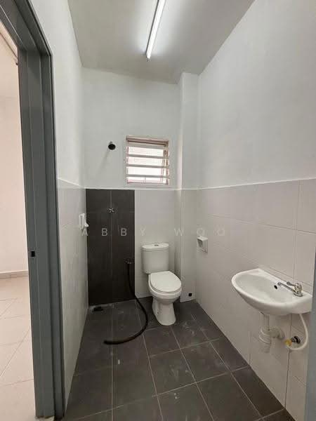 Rumah Kluster untuk Disewa di Bandar Puncak Alam (Puncak Alam) - Abby Woo - Bathroom - PropertyGuru.com.my