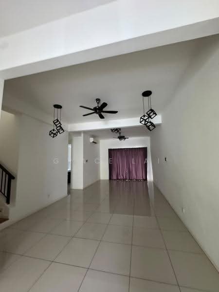 Rumah Teres untuk Disewa di Bandar Tropicana Aman (Telok Panglima Garang) - Grace Lai - Living Room - PropertyGuru.com.my