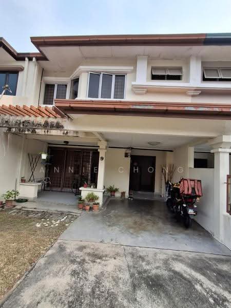 2-storey Terraced House for Sale in Petaling Jaya (Selangor) - Annie Chong - Exterior - PropertyGuru.com.my