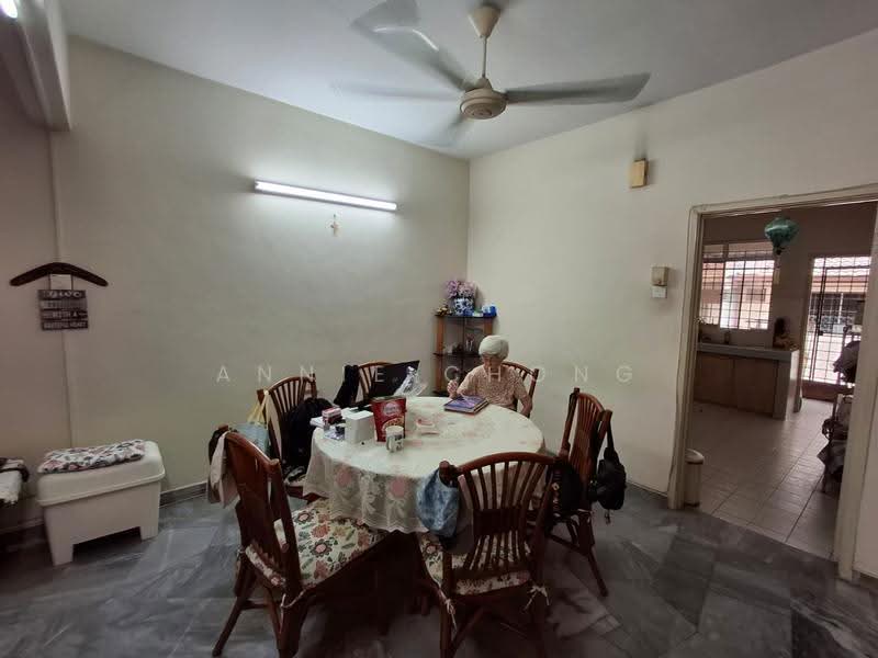 2-storey Terraced House for Sale in Petaling Jaya (Selangor) - Annie Chong - Dining Room - PropertyGuru.com.my