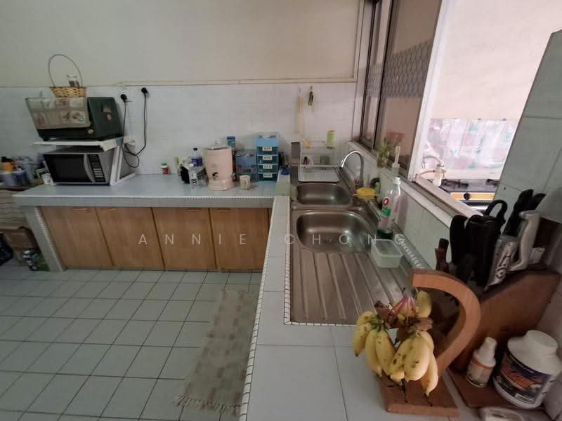 2-storey Terraced House for Sale in Petaling Jaya (Selangor) - Annie Chong - Kitchen - PropertyGuru.com.my
