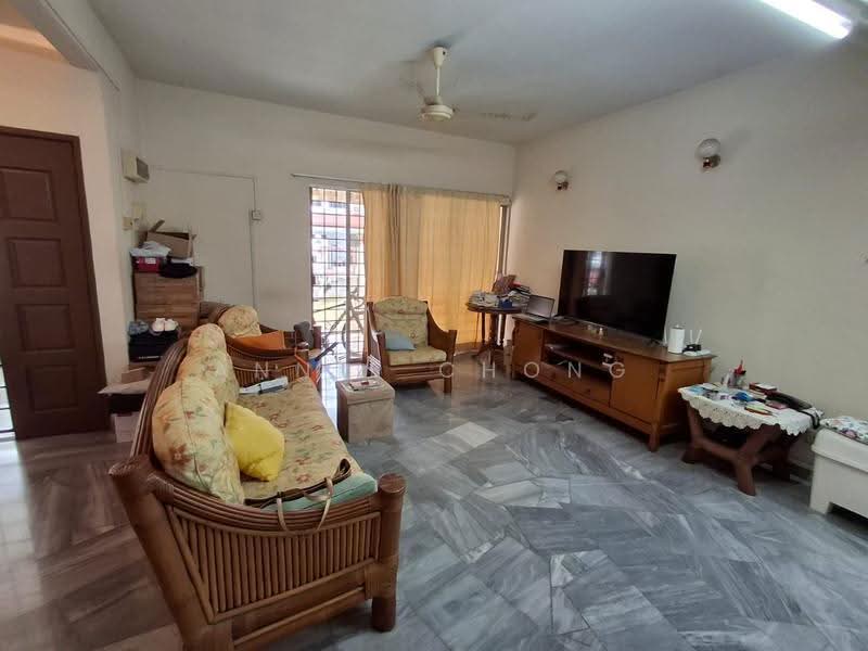 2-storey Terraced House for Sale in Petaling Jaya (Selangor) - Annie Chong - Living Room - PropertyGuru.com.my