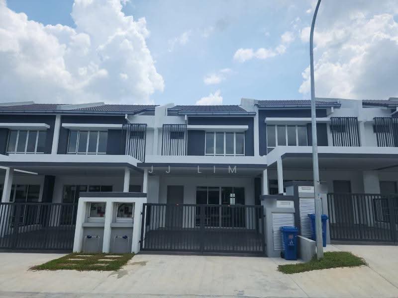 Rumah Teres 2-Tingkat untuk Disewa di Seksyen U17 (Shah Alam) - JJ Lim - Exterior - PropertyGuru.com.my