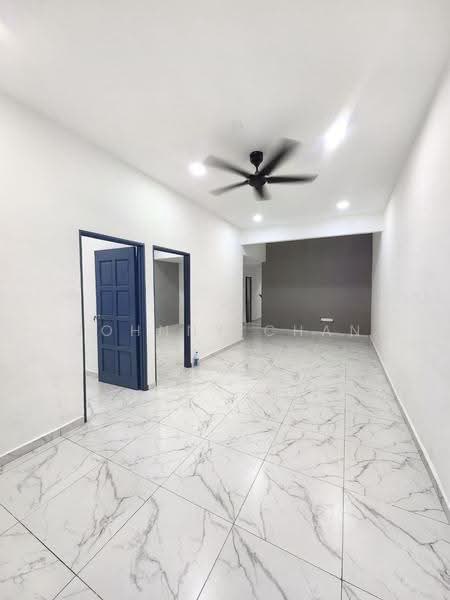 Rumah Teres 1-Tingkat untuk Dijual di Taman Sri Skudai (Skudai) - Johnny Chan - Living Room - PropertyGuru.com.my