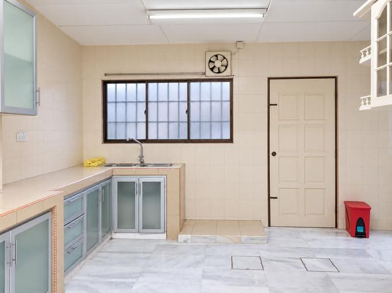 Rumah Teres untuk Dijual di Selayang (Selangor) - Sean Yong - Kitchen - PropertyGuru.com.my