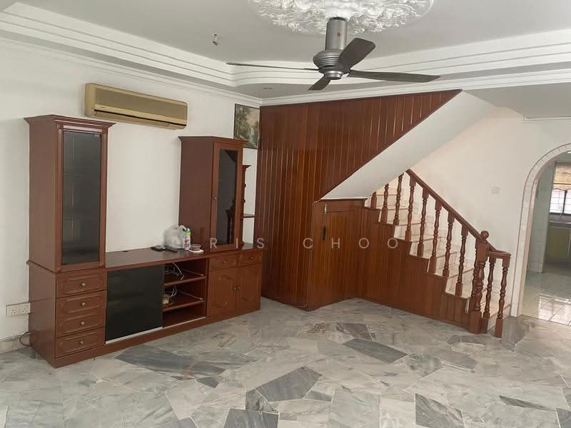 2.5-storey Terraced House for Sale in Taman Sri Bintang (Kepong) - Chris Choo - Living Room - PropertyGuru.com.my
