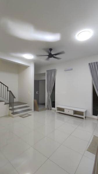 Rumah Teres 2-Tingkat untuk Disewa di Eco Forest (Semenyih) - CK Law - Living Room - PropertyGuru.com.my