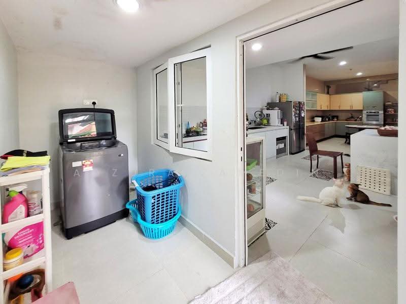 Semi-Detached House for Sale in Damansara Legenda (Petaling Jaya) - Adzura Zamedin - Kitchen - PropertyGuru.com.my