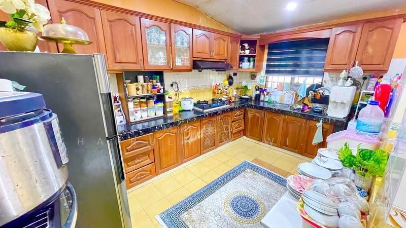 Rumah Teres untuk Dijual di Taman Desa Karunmas (Balakong) - Muhd Khairulnawawi Kamaruddin - Kitchen - PropertyGuru.com.my
