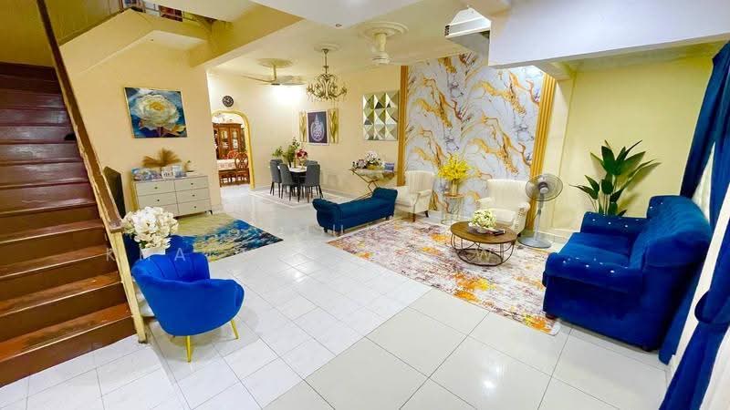 Rumah Teres untuk Dijual di Taman Desa Karunmas (Balakong) - Muhd Khairulnawawi Kamaruddin - Living Room - PropertyGuru.com.my