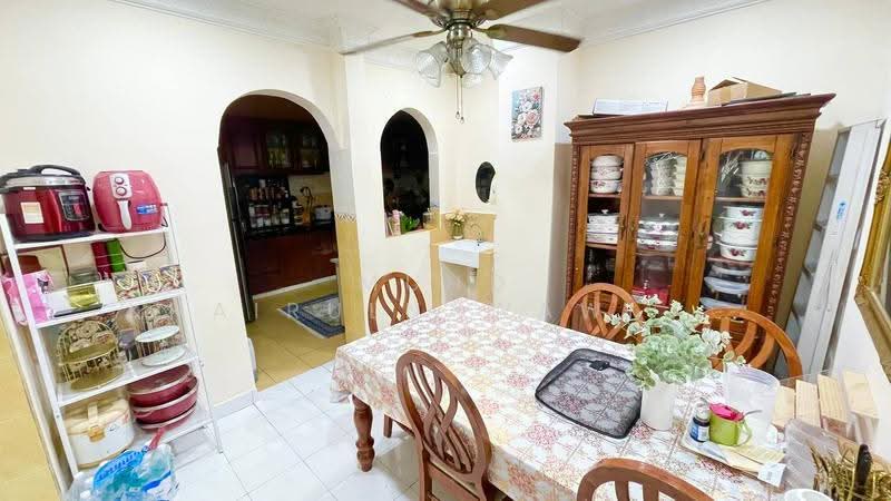 Rumah Teres untuk Dijual di Taman Desa Karunmas (Balakong) - Muhd Khairulnawawi Kamaruddin - Kitchen - PropertyGuru.com.my