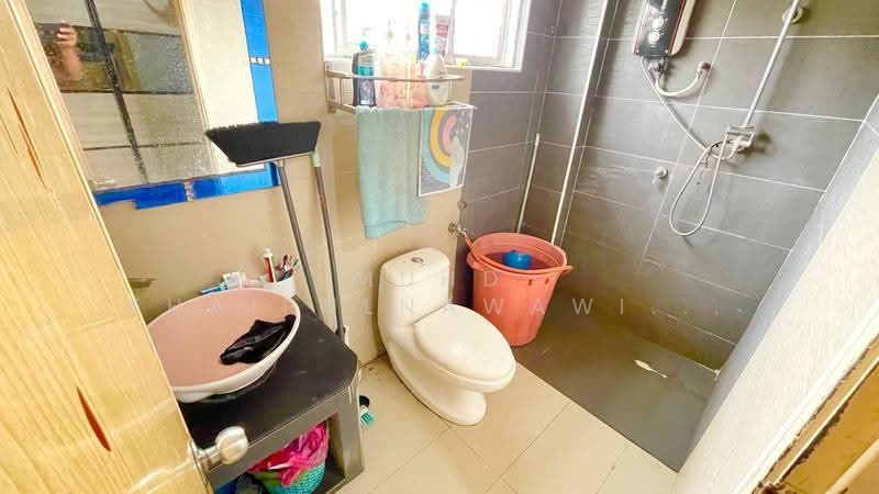 Rumah Teres untuk Dijual di Taman Desa Karunmas (Balakong) - Muhd Khairulnawawi Kamaruddin - Bathroom - PropertyGuru.com.my