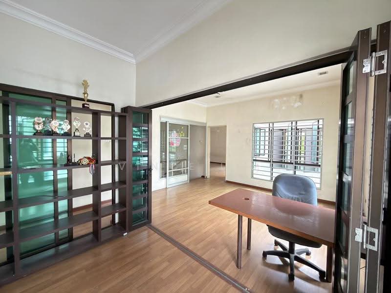 2-storey Terraced House for Sale in Putra Heights (Subang Jaya) - Vince Lim - Study - PropertyGuru.com.my