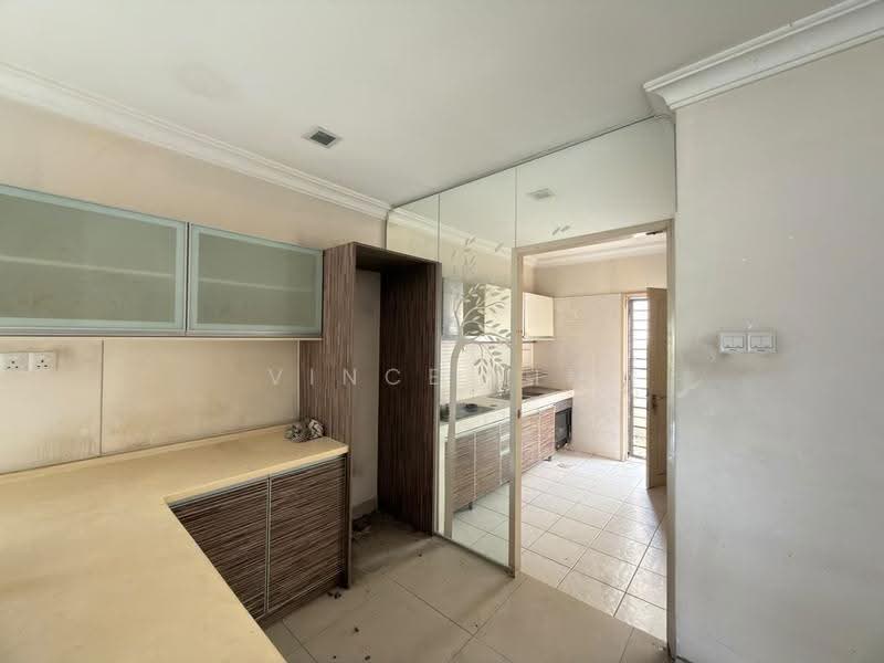 2-storey Terraced House for Sale in Putra Heights (Subang Jaya) - Vince Lim - Kitchen - PropertyGuru.com.my