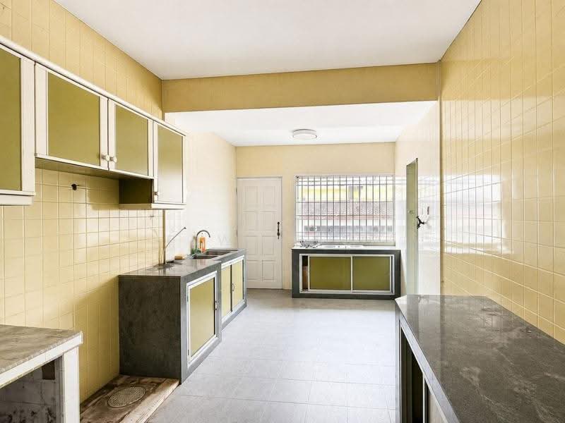 2-storey Terraced House for Rent in Taman Melodies (Johor Bahru) - Edwin Toh - Kitchen - PropertyGuru.com.my