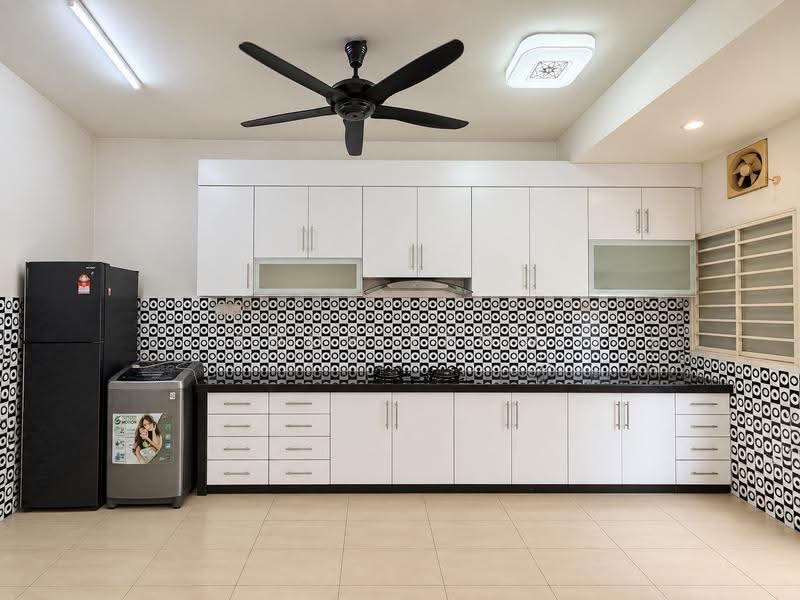 Rumah Teres 2-Tingkat untuk Disewa di Taman Seri Mangga (Balai Panjang) - Eddy Leow - Kitchen - PropertyGuru.com.my
