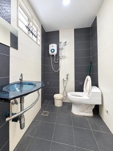 Rumah Teres 2-Tingkat untuk Disewa di Taman Seri Mangga (Balai Panjang) - Eddy Leow - Bathroom - PropertyGuru.com.my