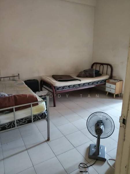 Pangsapuri untuk Dijual di Saujana Damai - Freddy Tan - Bedroom - PropertyGuru.com.my