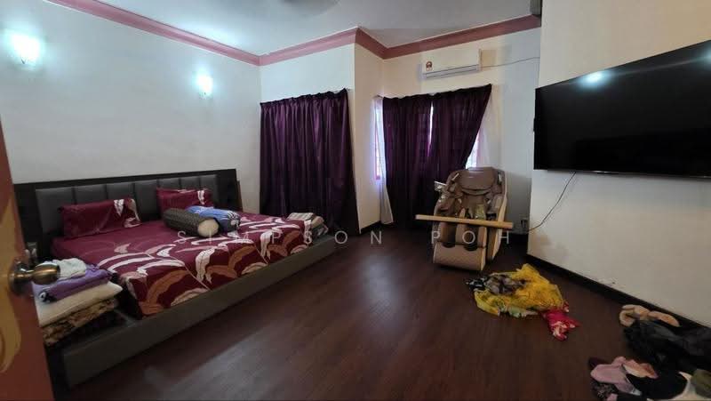 2-storey Terraced House for Sale in Mutiara Rini (Skudai) - Simpson Poh - Bedroom - PropertyGuru.com.my