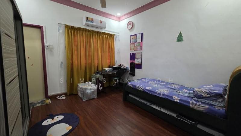 2-storey Terraced House for Sale in Mutiara Rini (Skudai) - Simpson Poh - Bedroom - PropertyGuru.com.my