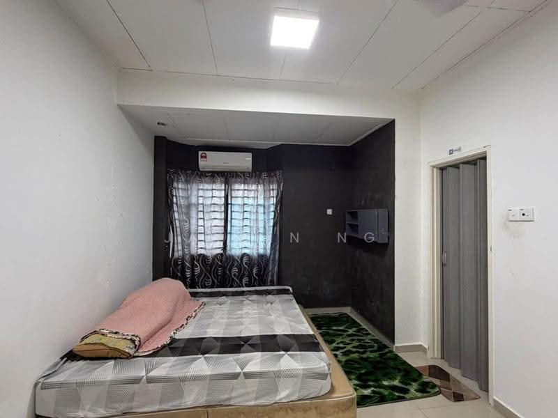 2-storey Terraced House for Sale in Taman Megah Ria (Masai) - Jayden Ng - Bedroom - PropertyGuru.com.my